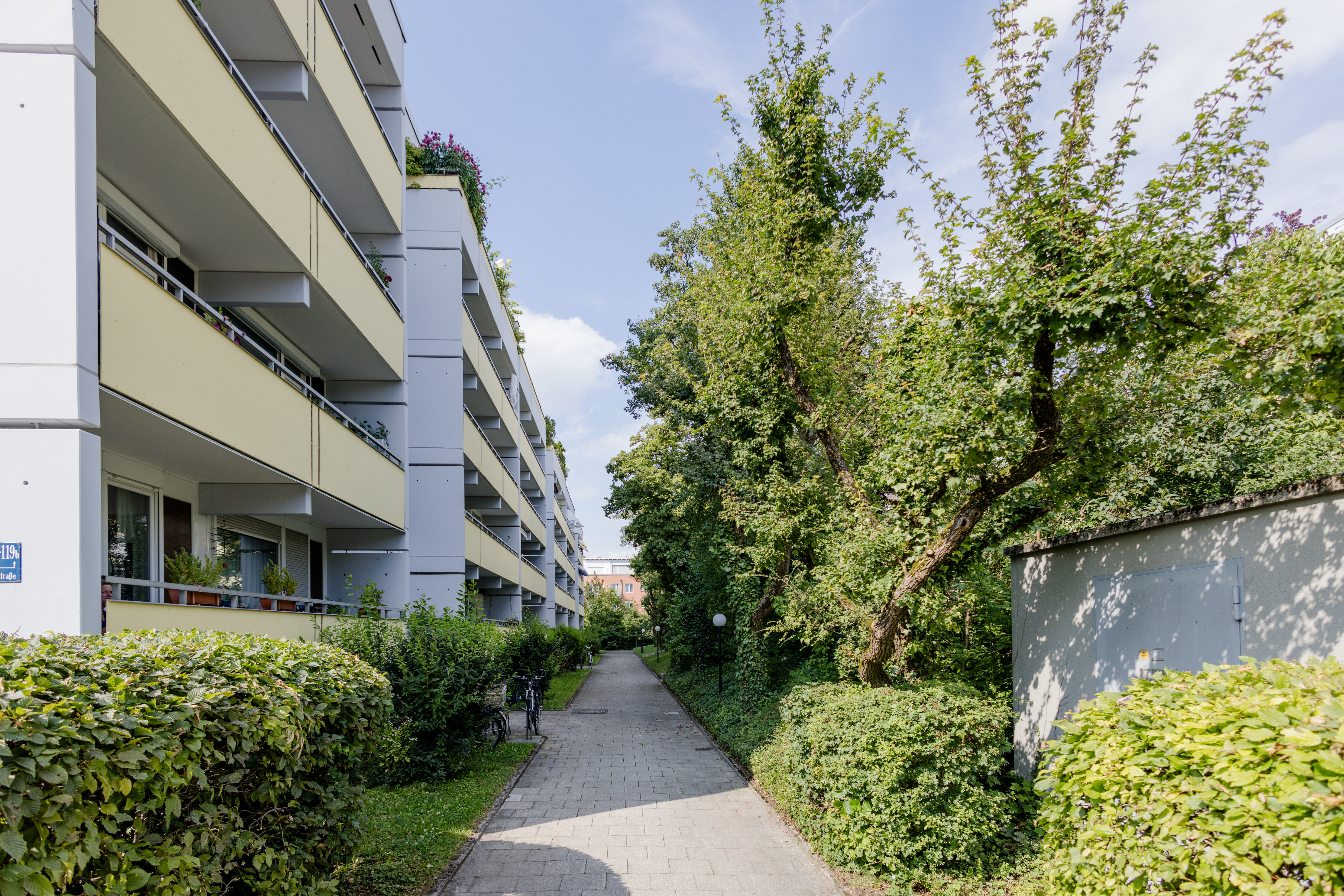 Wohnung zum Kauf 450.000 € 3 Zimmer 75 m²<br/>Wohnfläche 2.<br/>Geschoss Hansjakobstraße 119B Josephsburg München 81825