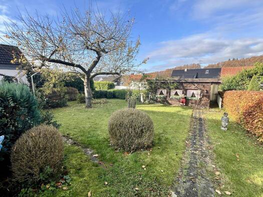 Doppelhaushälfte zum Kauf 159.000 € 3 Zimmer 77 m² 553 m² Grundstück Arnsberg 59821