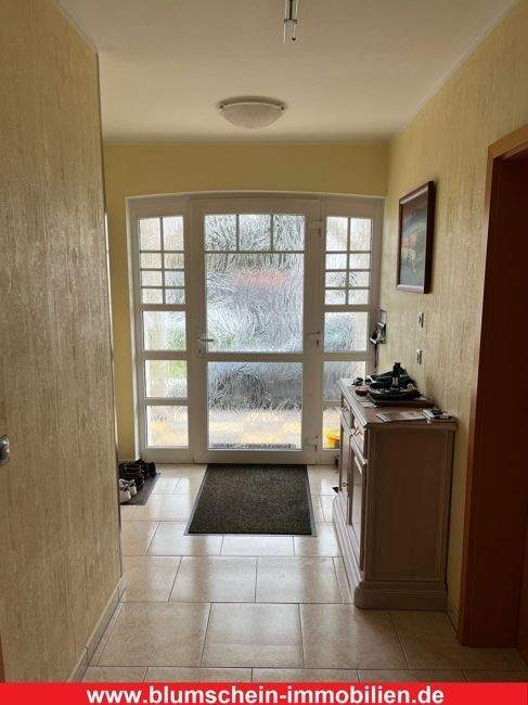 Immobilie in Kirchheilingen - *Hervorragendes Einfamilienhaus mit riesigem Gartengrundstück und Doppelgarage* - Bild 1