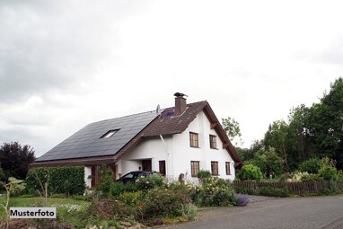 Einfamilienhaus zum Kauf 128.000 € 7 Zimmer 198 m² 1.204 m² Grundstück Ludwigsstadt Ludwigsstadt 96337