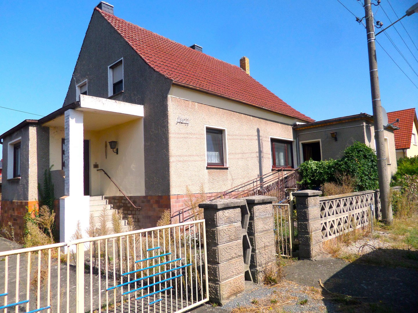 Einfamilienhaus zum Kauf provisionsfrei 85.000 € 6 Zimmer 142 m²<br/>Wohnfläche 629 m²<br/>Grundstück Grünewalder Straße 2A Lauchhammer - Mitte Lauchhammer 01979