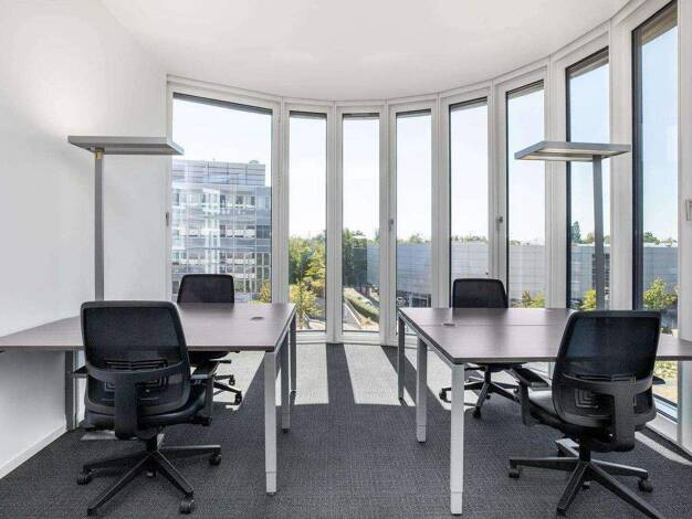 Bürofläche zur Miete provisionsfrei 28 m² Bürofläche teilbar ab 15 m² Peter-Müller-Straße 3 Unterrath Düsseldorf 40468