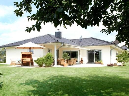 Bungalow zum Kauf provisionsfrei 675.817 € 3 Zimmer 151 m² 525 m² Grundstück Schloßborn Glashütten 61479