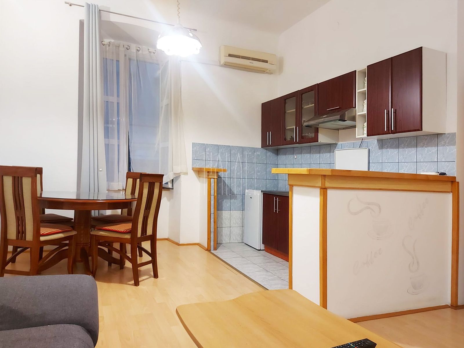 Wohnung zum Kauf 140.000 € 2 Zimmer 44 m²<br/>Wohnfläche Center