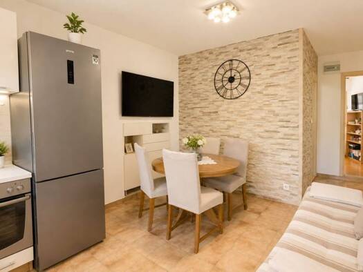 Wohnung zum Kauf 1.000 € 2 Zimmer 51 m² Dubrovnik