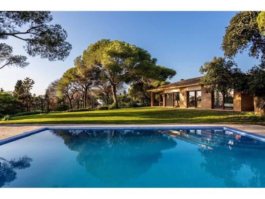 Chalet zum Kauf 3.450.000 € 6 Zimmer 455 m² 4.345 m² Grundstück PS BELGICA DE 1 Marbella 29604