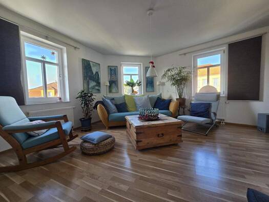 Wohnung zum Kauf 189.500 € 4 Zimmer 97,8 m² Pillnitzer Straße 18 Pirna 01796