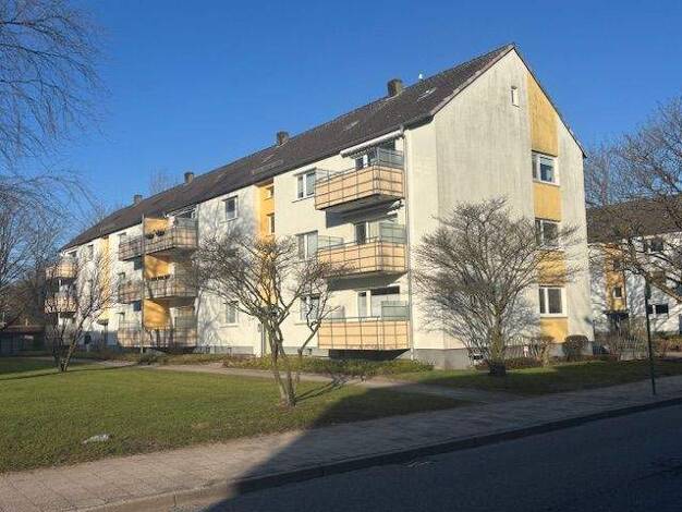Wohnung zur Miete 700 € 3,5 Zimmer 82 m² frei ab 01.05.2026 Marrensdamm 26 Mürwik Flensburg / Mürwik 24944