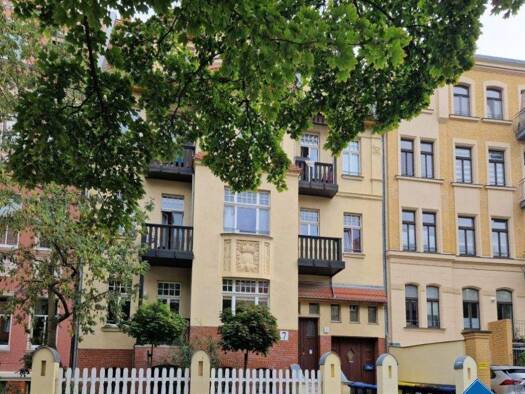 Wohnung zum Kauf 118.000 € 2 Zimmer 65 m² Innenstadt Halle (Saale) 06110