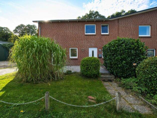 Wohnung zur Miete 960 € 3 Zimmer 98 m² EG Glücksstädter Straße 19 Weddelbrook 24576