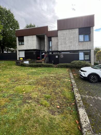 Doppelhaushälfte zum Kauf 250.000 € 4 Zimmer 135 m² 512 m² Grundstück Frankenberg Frankenberg 35066
