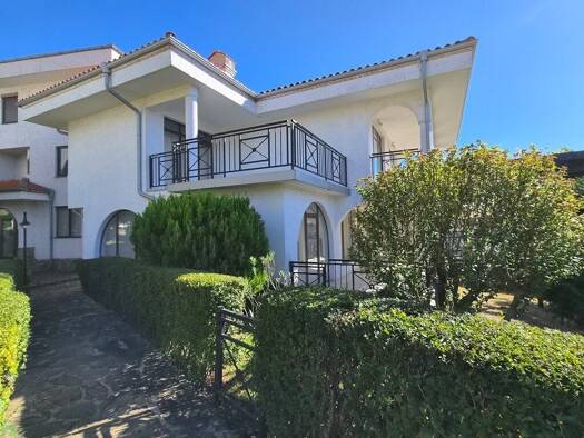 Haus zum Kauf provisionsfrei 452.000 € 5 Zimmer 149 m² 179 m² Grundstück Sveti Vlas 8256