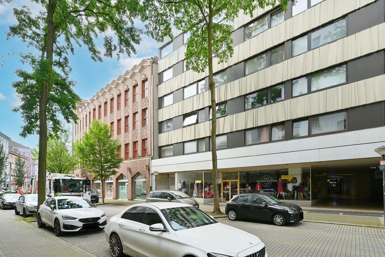 Wohnung zum Kauf provisionsfrei 220.000 € 5 Zimmer 154 m²<br/>Wohnfläche 3.<br/>Geschoss Langemarkstraße 15 Altstadt - Mitte Oberhausen 46045