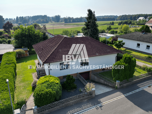 Einfamilienhaus zum Kauf 329.000 € 4 Zimmer 120 m² 710 m² Grundstück Fuchsstein Amberg-Fuchsstein 92224