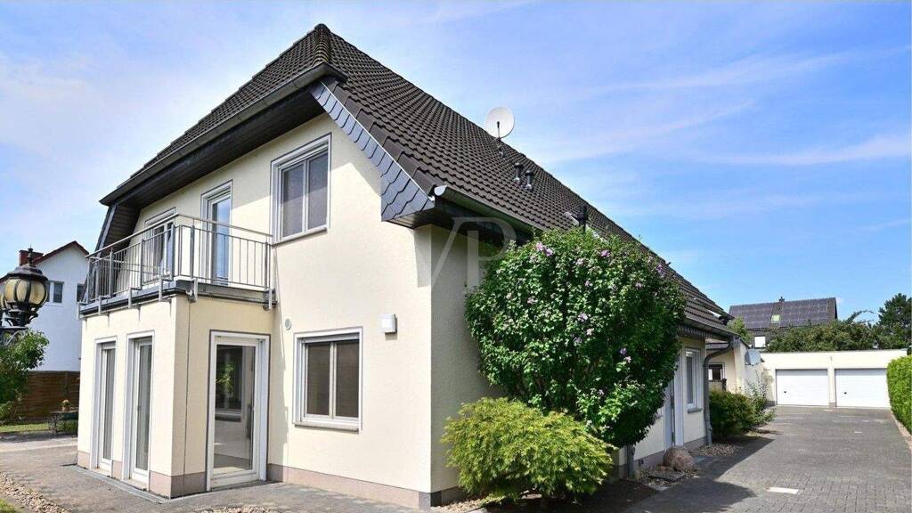 Mehrfamilienhaus zum Kauf 987.000 € 8 Zimmer 205,4 m² 1.107 m² Grundstück Falkensee 14612