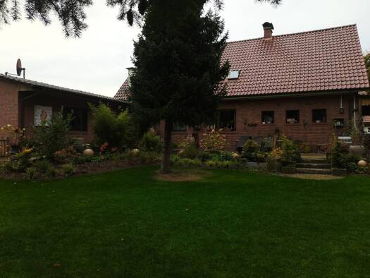 Einfamilienhaus zur Miete 1.200 € 8 Zimmer 240 m² 1.800 m² Grundstück frei ab 01.03.2026 Tinnen Haren (Ems) 49733