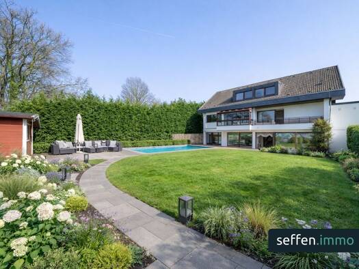 Haus zum Kauf 975.000 € 9 Zimmer 274 m² 853 m² Grundstück frei ab sofort Leichlingen 42799