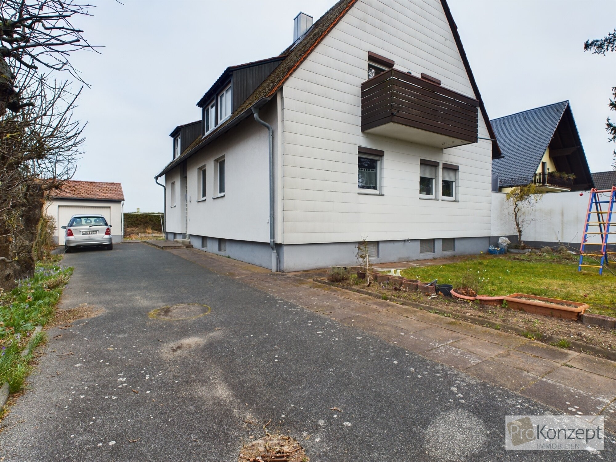 Mehrfamilienhaus zum Kauf 780.000 € 9 Zimmer 200 m²<br/>Wohnfläche 1.085 m²<br/>Grundstück Poppenreuth 141 Fürth 90765