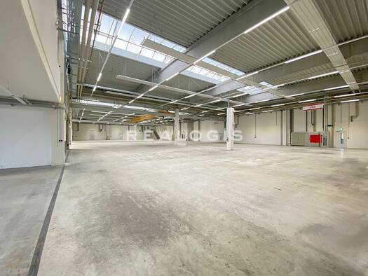 Halle/Industriefläche zur Miete - Erstbezug 3.000 m² Lagerfläche teilbar ab 3.000 m² Eching 85386