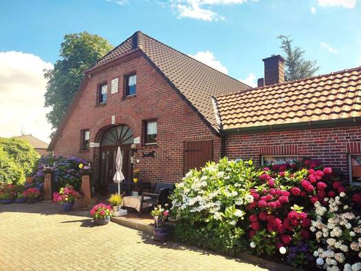 Einfamilienhaus zum Kauf 435.000 € 4 Zimmer 160 m² 2.900 m² Grundstück Friedrichsfehn Edewecht / Friedrichsfehn 26188