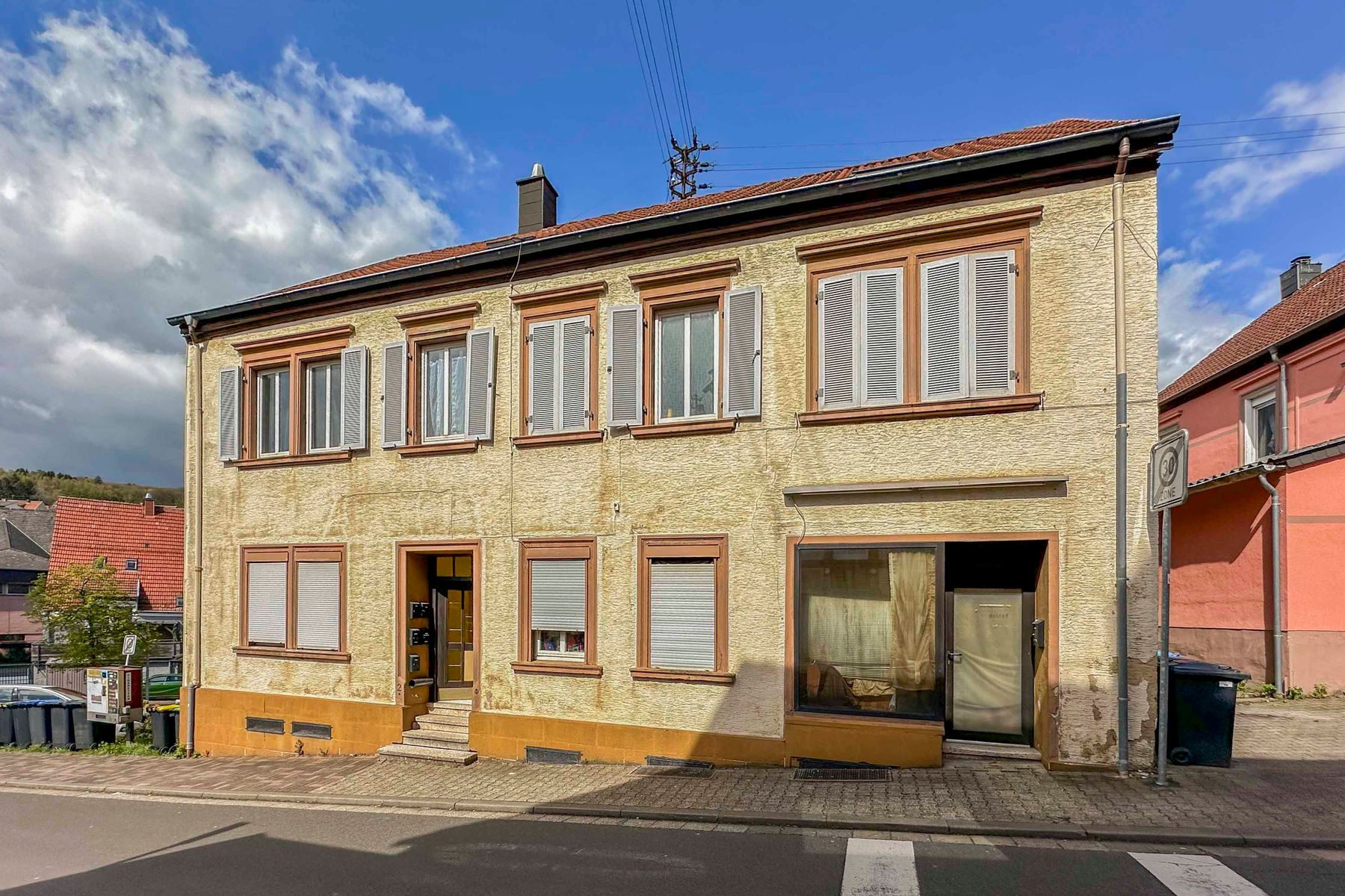 Mehrfamilienhaus zum Kauf 185.000 € 10 Zimmer 264,1 m²<br/>Wohnfläche 386,1 m²<br/>Grundstück Höchen Bexbach 66450