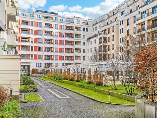 Wohnung zum Kauf 760.000 € 3 Zimmer 90 m² 2. Geschoss Mitte Berlin 10117