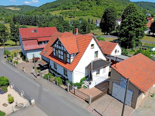 Einfamilienhaus zum Kauf 150.000 € 7 Zimmer 106 m² 667 m² Grundstück frei ab sofort Falken Treffurt 99830