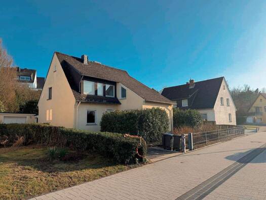Einfamilienhaus zum Kauf 449.000 € 7 Zimmer 140 m² 1.009 m² Grundstück Urbar 56182
