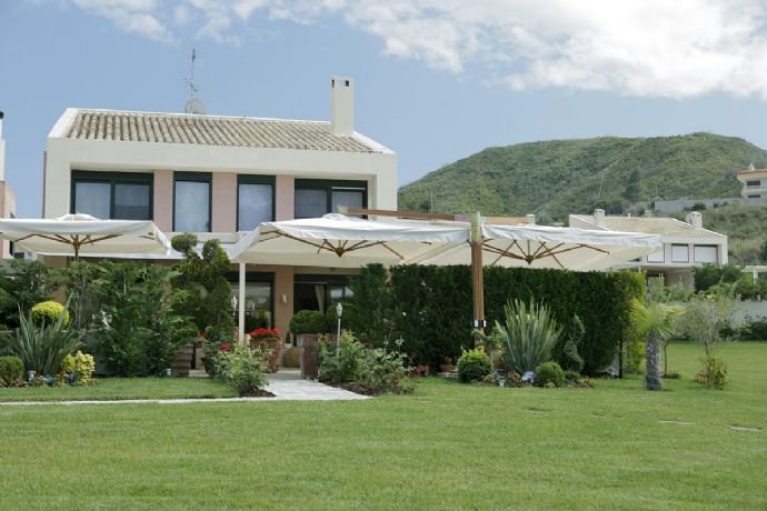 Villa zum Kauf 599.000 € 8 Zimmer 180 m²<br/>Wohnfläche 300 m²<br/>Grundstück ab sofort<br/>Verfügbarkeit Chalkidiki 63077