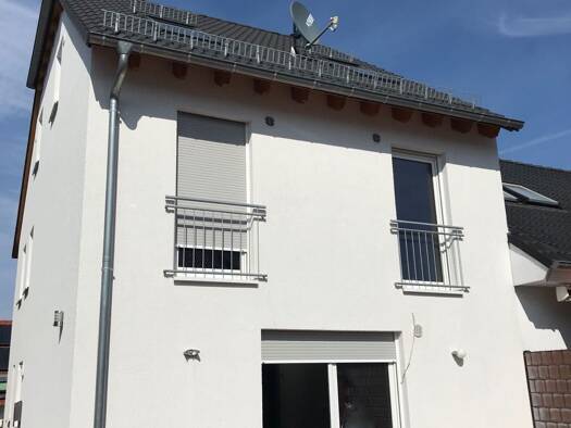 Doppelhaushälfte zur Miete 1.600 € 6 Zimmer 140 m² 300 m² Grundstück frei ab sofort Heinrich-Schmitt-Straße 4 Dansenberg Kaiserslautern 67661