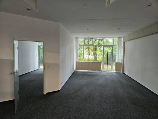 Bürokomplex zur Miete provisionsfrei 2,5 Zimmer 60 m² Bürofläche Bad Meinberger Str. 1 Diestelbruch Detmold 32760