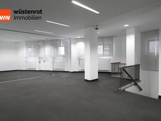 Verkaufsfläche zur Miete 5,96 € Selb 95100