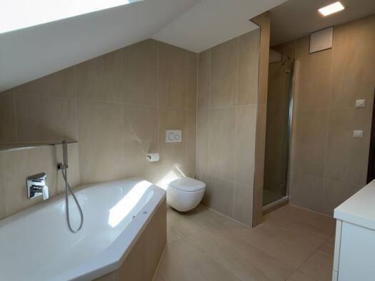 Wohnung zur Miete 730 € 2 Zimmer 70 m² frei ab sofort Heining Passau 94036