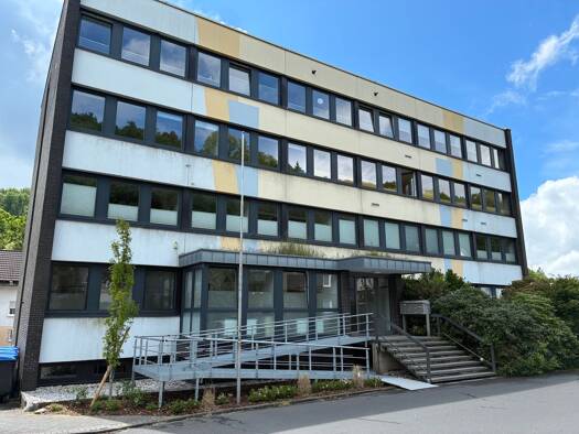 Büro-/Praxisfläche zur Miete provisionsfrei 800 € 3 Zimmer 94 m² Bürofläche Betzdorfer Straße Daaden 57567