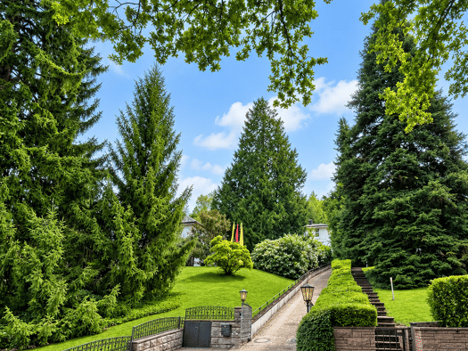 Villa zum Kauf provisionsfrei 4.000.000 € 11 Zimmer 388 m² 2.225 m² Grundstück frei ab sofort Gunzenbachstraße 21 a Innenstadt Baden-Baden 76530