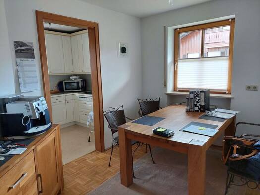 Wohnung zur Miete 700 € 3 Zimmer 96,3 m² frei ab sofort Grenzlandstraße 6 Marzoll Bad Reichenhall 83435