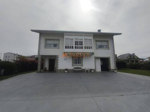 Chalet zum Kauf 575.000 € 4 Zimmer 336 m² A Coruña 15570