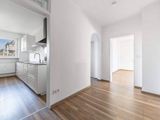 Wohnung zum Kauf 320.000 € 2 Zimmer 66,9 m² EG Gauting 82131