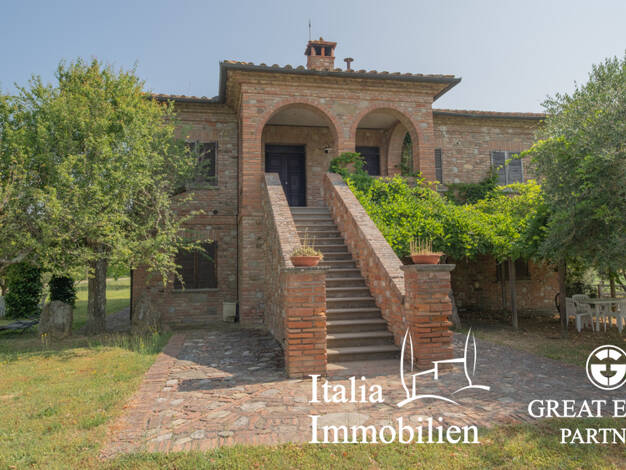 Bauernhaus zum Kauf 4.000.000 € 39 Zimmer 1.363 m² 523.000 m² Grundstück Città della Pieve 06062