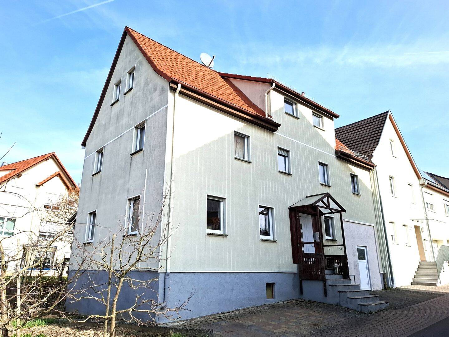 Immobilie in Igersheim - Älteres Wohnhaus in einer Anliegerstraße im Wohngebiet Igersheim - Bild 2