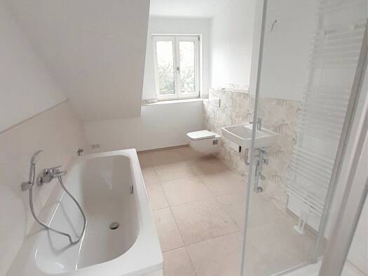 Terrassenwohnung zur Miete 890 € 3 Zimmer 80 m² Geschoss 3/3 frei ab 01.12.2026 Weißenfels Weißenfels 06667