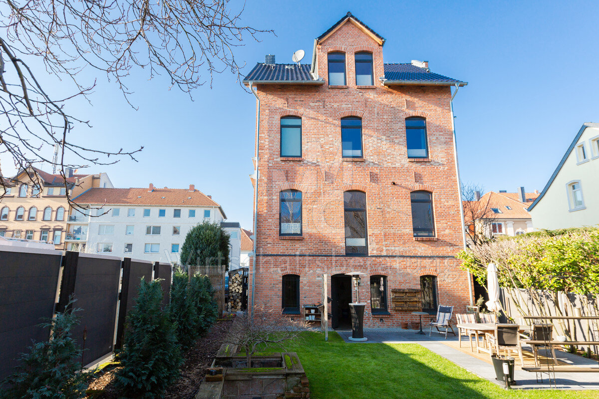 Einfamilienhaus zum Kauf 649.000 € 11 Zimmer 230 m²<br/>Wohnfläche 372 m²<br/>Grundstück West Hildesheim 31139