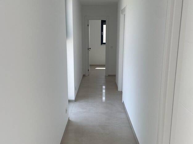Wohnung zur Miete 1.600 € 3 Zimmer 97 m² 1. Geschoss frei ab 01.08.2026 Rüsselsheim 65428