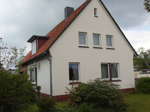 Wohnung zur Miete 540 € 4 Zimmer 88 m² Geschoss 1/2 frei ab sofort Ummern 29369