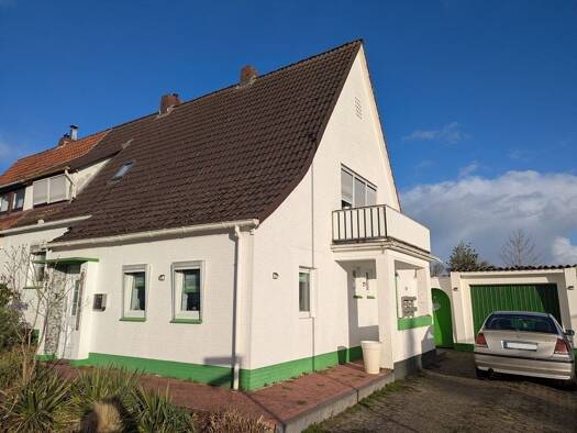 Doppelhaushälfte zum Kauf 199.000 € 5 Zimmer 120 m² 945 m² Grundstück Bassum 27211