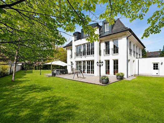 Villa zum Kauf 4.950.000 € 9 Zimmer 372 m² 973 m² Grundstück Thalk.Obersendl.-Forsten-Fürstenr.-Solln München 81479
