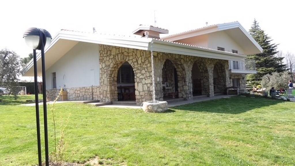 Villa zum Kauf 2.300.000 € 8 Zimmer 320 m² 3.000 m² Grundstück frei ab sofort Gardasee