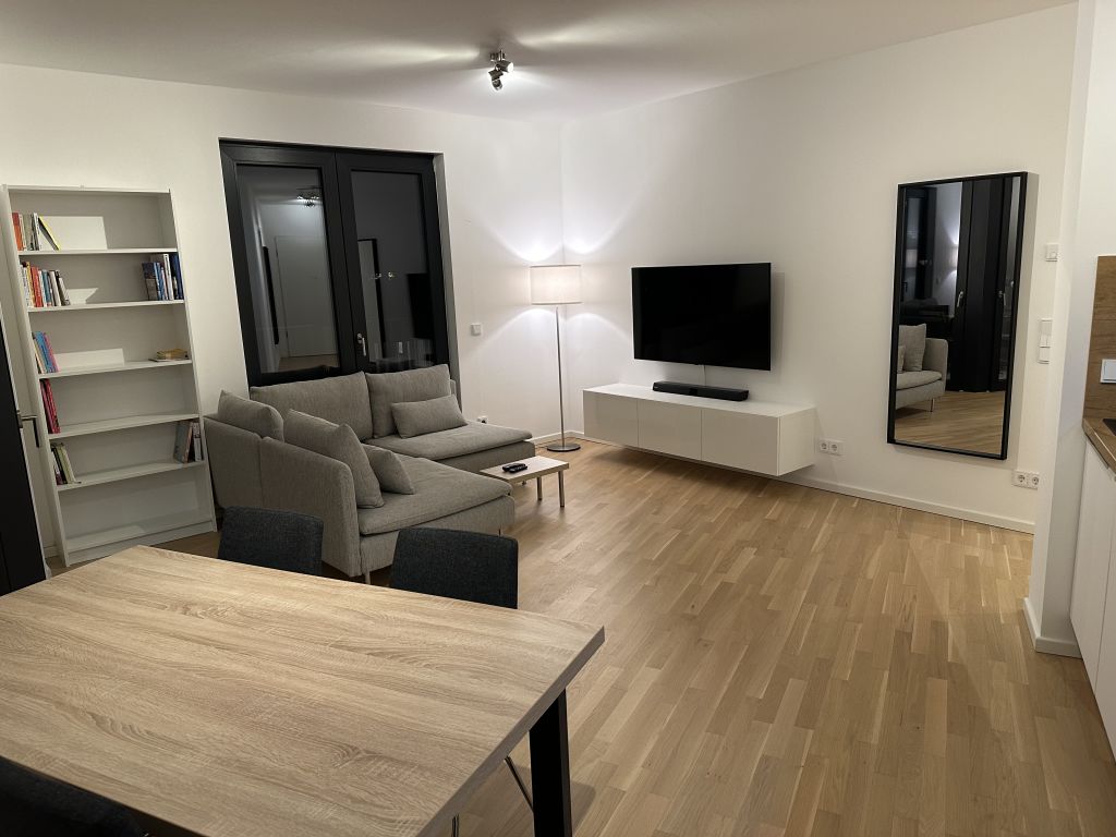 Wohnung zur Miete Wohnen auf Zeit 2.119 € 3 Zimmer 57 m²<br/>Wohnfläche 31.12.2024<br/>Verfügbarkeit Am Alten Güterbahnhof Ehrenfeld Köln 50825