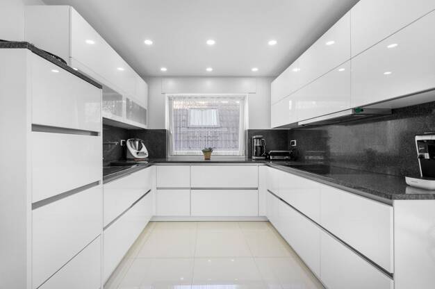 Maisonette zur Miete 1.900 € 4 Zimmer 148 m² 1. Geschoss frei ab 15.07.2025 Egelsbach 63329