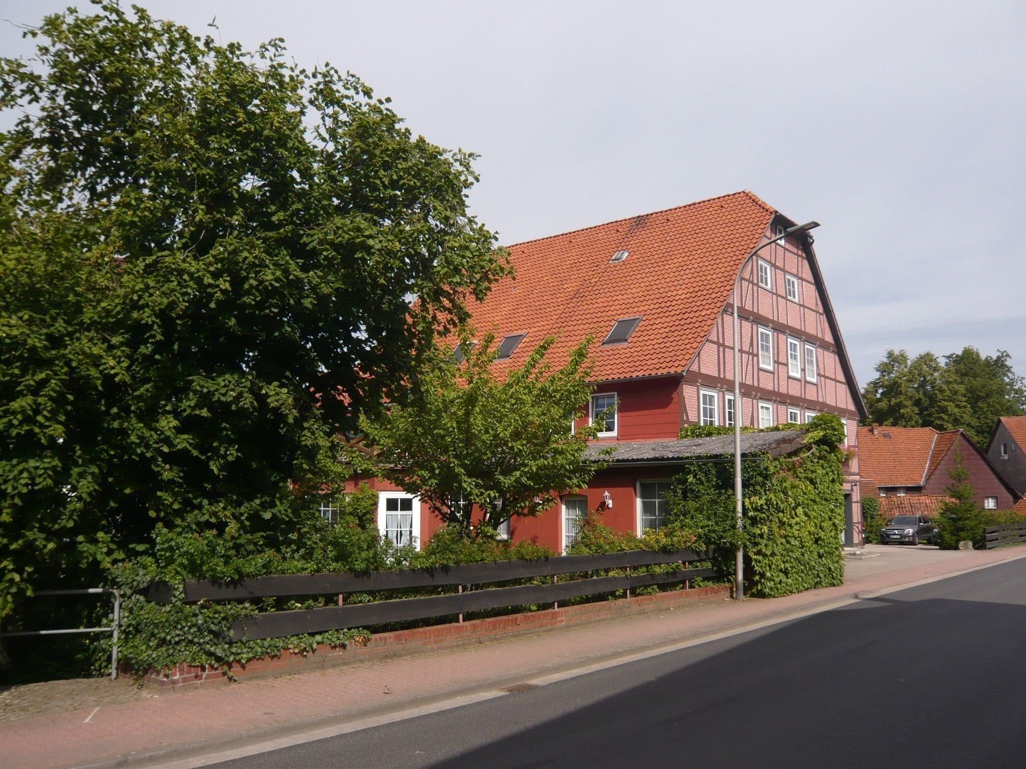 Mehrfamilienhaus zum Kauf als Kapitalanlage geeignet 249.000 € 509 m²<br/>Wohnfläche 985 m²<br/>Grundstück Hemeringen Hessisch Oldendorf 31840